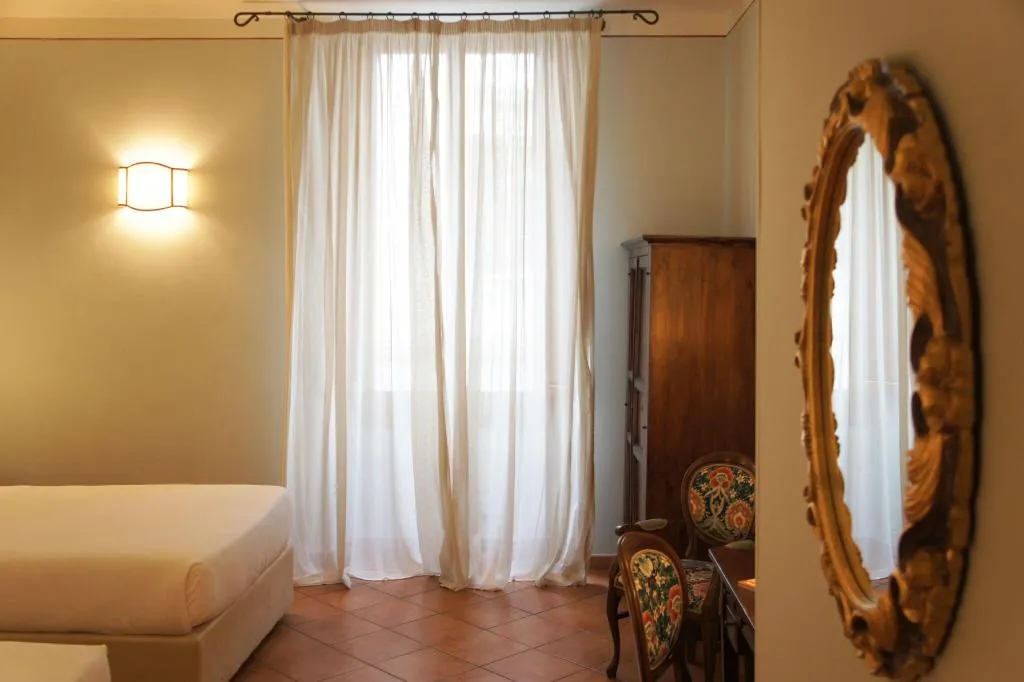 QUADRUPLE THREE BEDS Room, Galileo, Florence