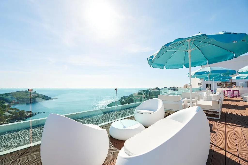 Terrace, AluaSoul Hotel Carolina, Majorca