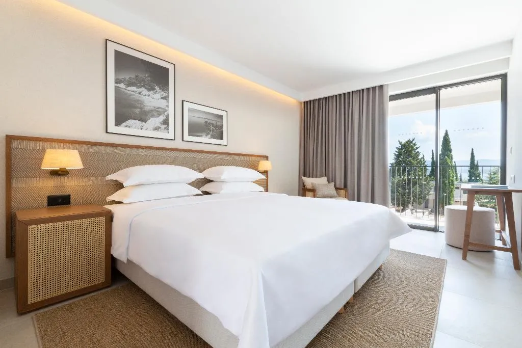 DOUBLE POOL VIEW Room, Bluesun Holiday Village Bonaca, Split