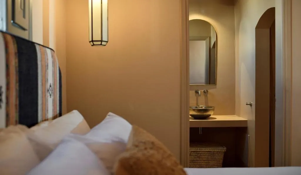 JUNIOR SUITE CAPACITY 3 Room, Terra Verde Oia By K&k, Santorini
