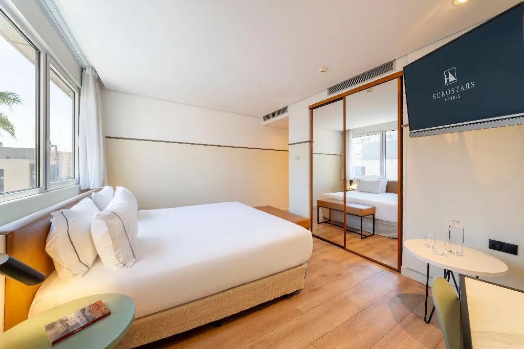 JUNIOR SUITE STANDARD Room, Eurostars Acteon, Valencia