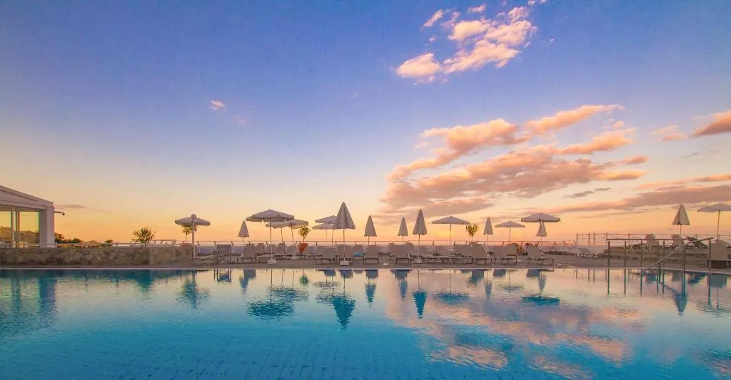 Pool, Peninsula Resort & Spa, Crete