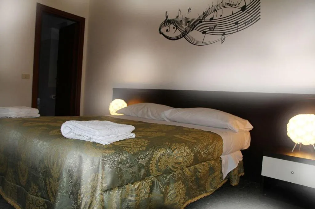 Room, Music Hotel, Milan