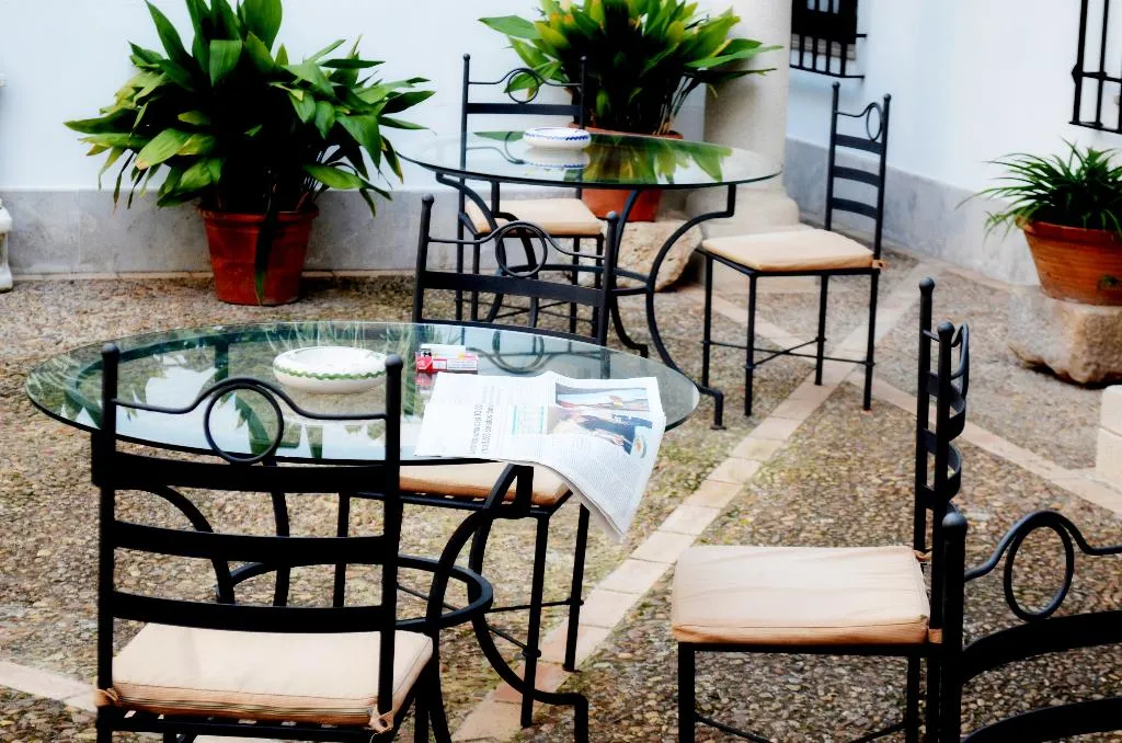 Terrace, Hospedium Hotel Retiro del Maestre, Madrid