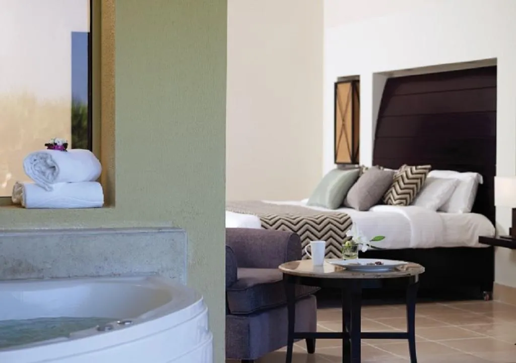 DOUBLE WITH JACUZZI Room, Coral Sea Holiday Resort & Aqua Park, Red Sea Riviera