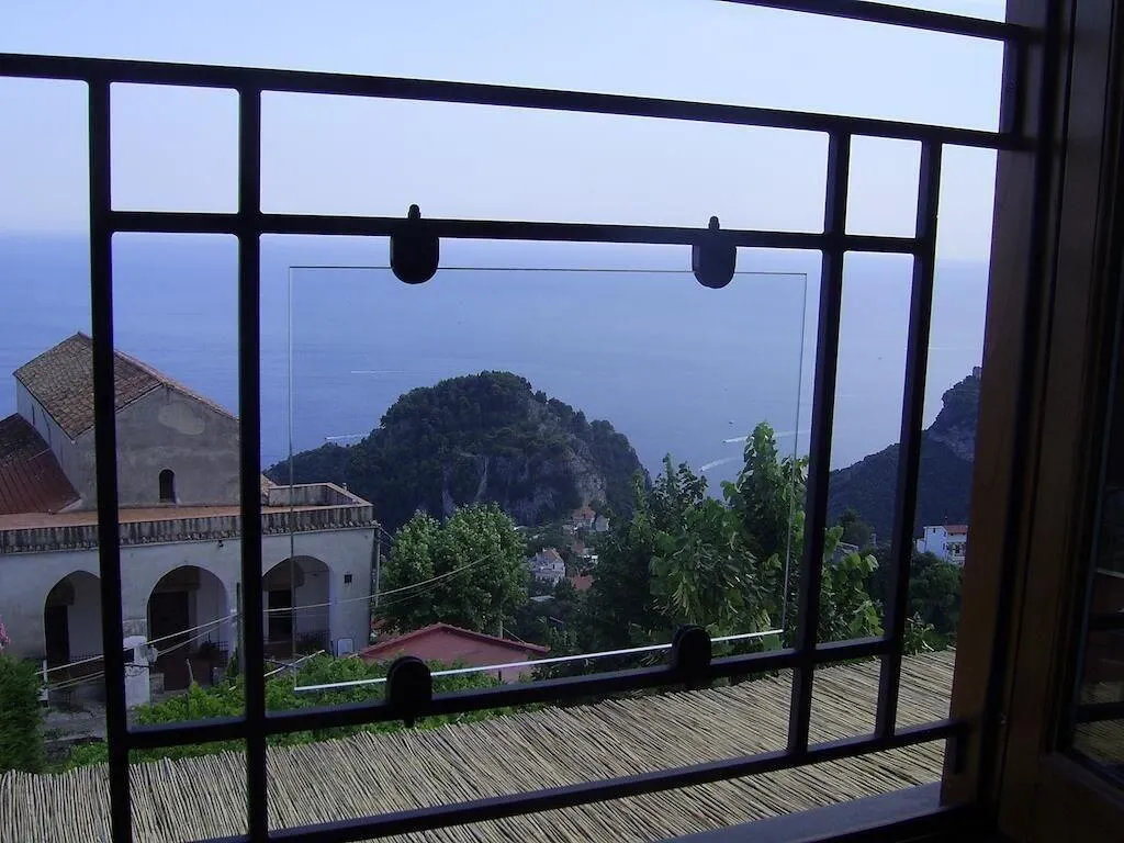 Room, Casa Falcone B&B, Naples