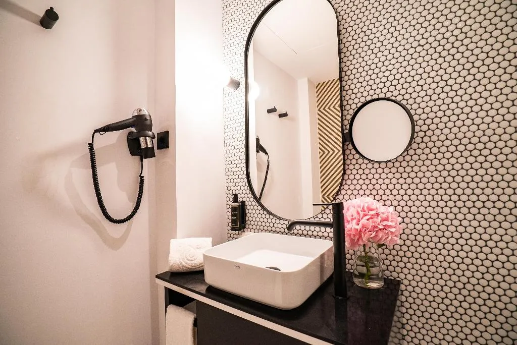 APARTMENT ONE BEDROOM Room, SmartRental Collection Gran Vía Capital, Madrid
