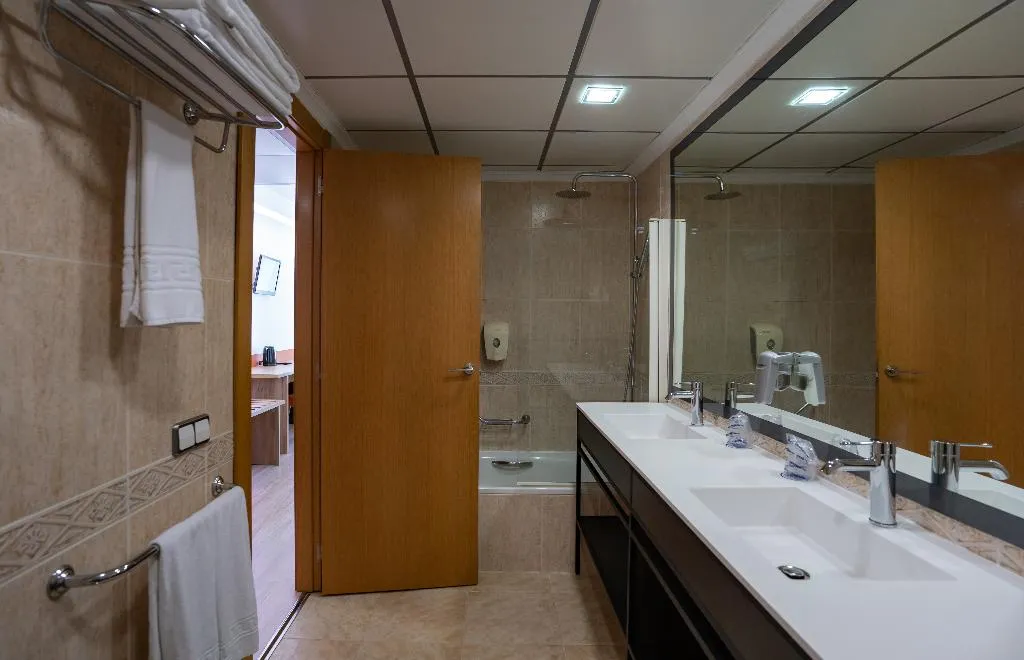 FAMILY ROOM STANDARD Room, Medplaya Hotel Flamingo Oasis, Costa Blanca