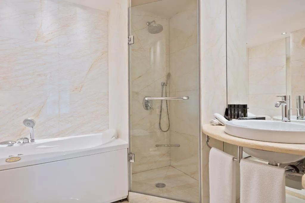 Room, Melia Athens, Athens