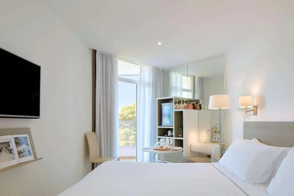 Room, Meliá Cala Galdana, Menorca