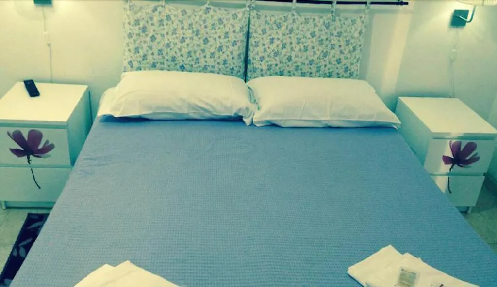 Room, Le Charme House 2, Naples