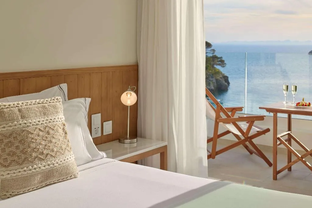 JUNIOR SUITE WITH VIEWS Room, Meliá Cala Galdana, Menorca