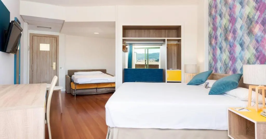Room, Guadalajara Conference Center Affiliated By Melia, Madrid
