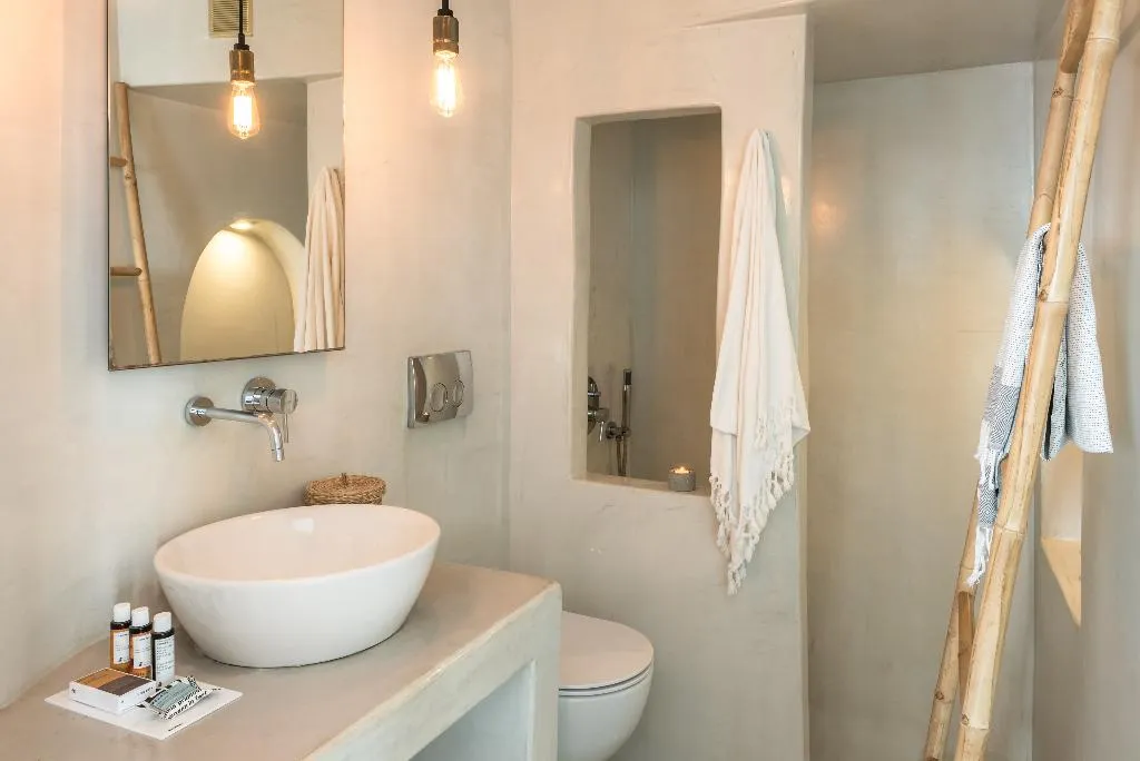 SUITE basement Room, Cocoon Suites, Santorini
