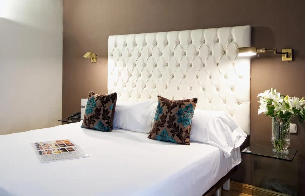 SINGLE STANDARD Room, Regina, Madrid