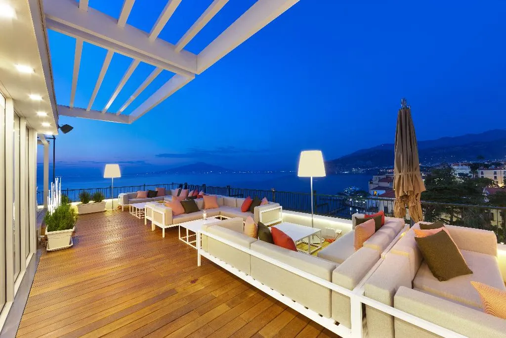 Terrace, Continental, Naples