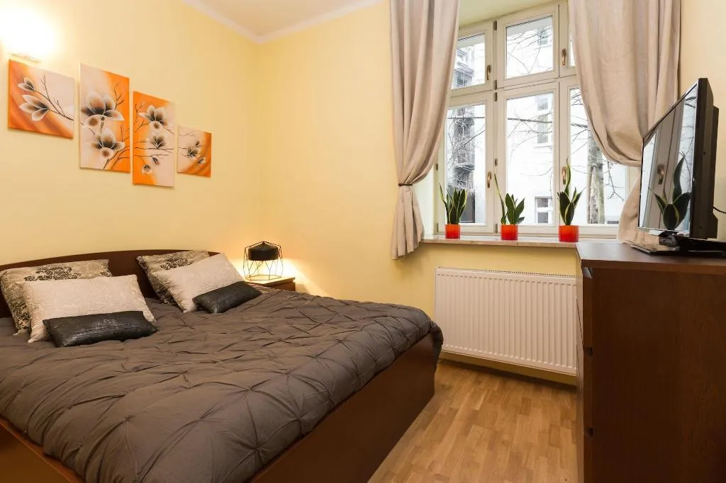 Room, Erasmus Student Apartments - Krakow Old Town, Krakow