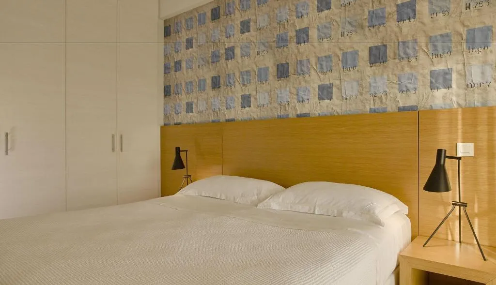 Room, Scale Suites, Athens
