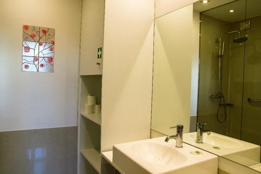 STUDIO STANDARD Room, Casas do Porto - Ribeira Apartments, Porto