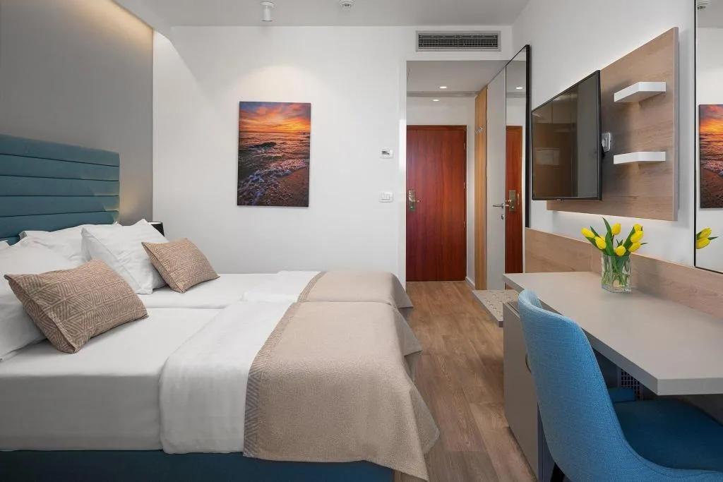 TWIN TWO BEDS Room, Valamar Meteor Hotel, Split