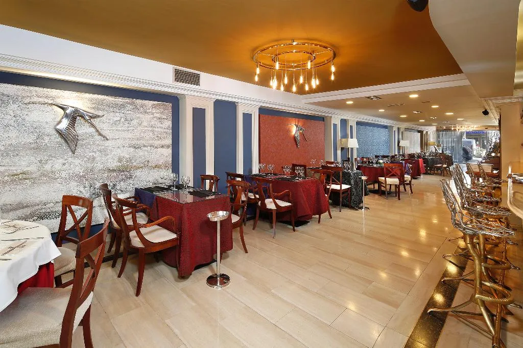 Restaurant, Hispanos 7 Suiza Apartament-Restaurant, Barcelona