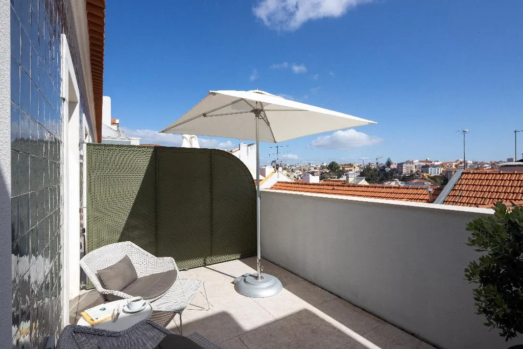 DOUBLE SUPERIOR WITH VIEWS Room, Lisboa Pessoa Hotel, Lisbon