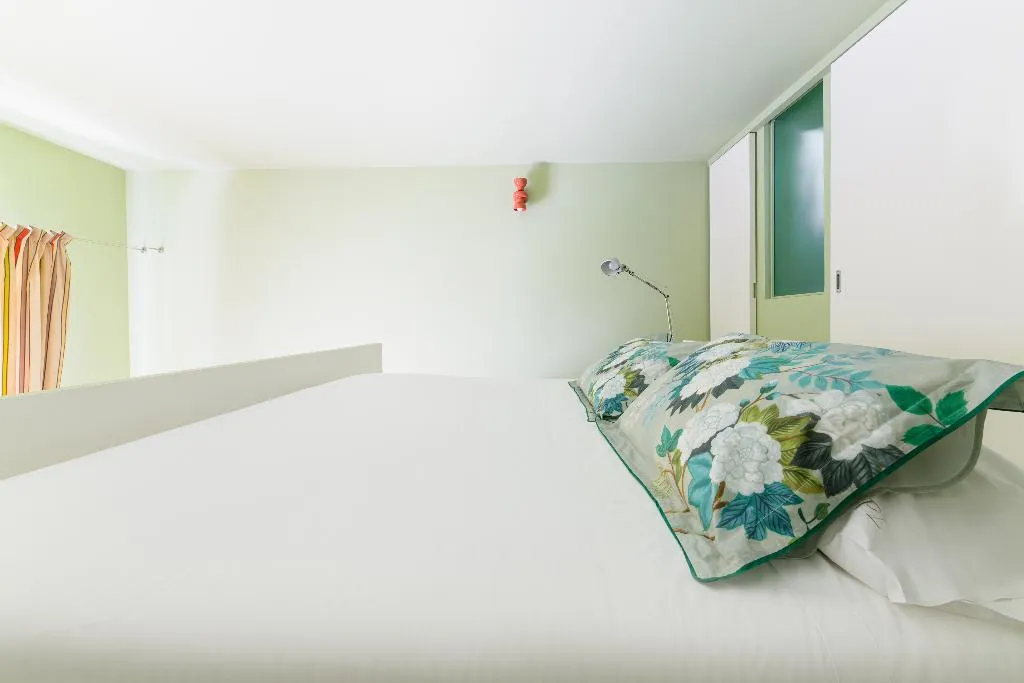 STUDIO DUPLEX SUPERIOR Room, Pretaloger Verdi 18, Naples