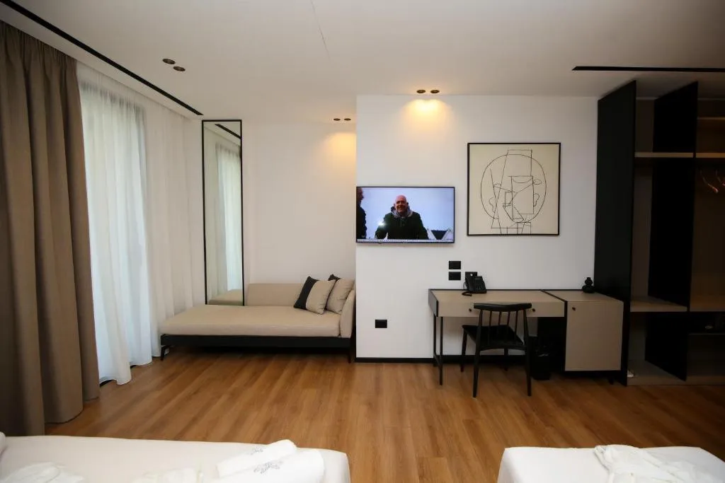 FAMILY ROOM MOUNTAIN VIEW Room, Nobus Hotel & Spa, Kavaje