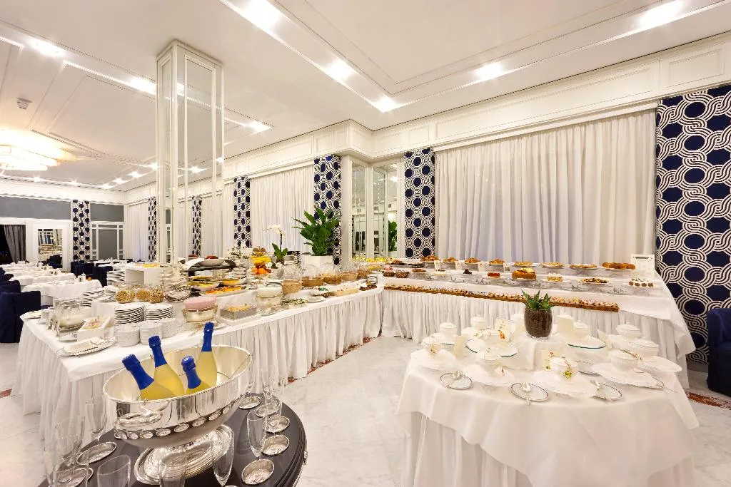 Restaurant, Continental, Naples
