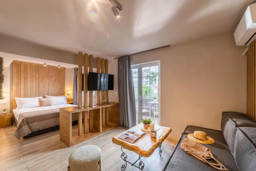 JUNIOR SUITE basement Room, Thalassa Cape Hotel, Skiathos