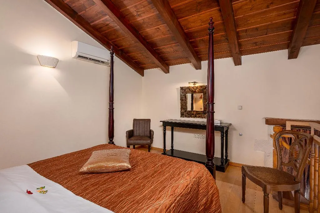 JUNIOR SUITE WITH VIEWS Room, Palazzino Di Corina, Crete