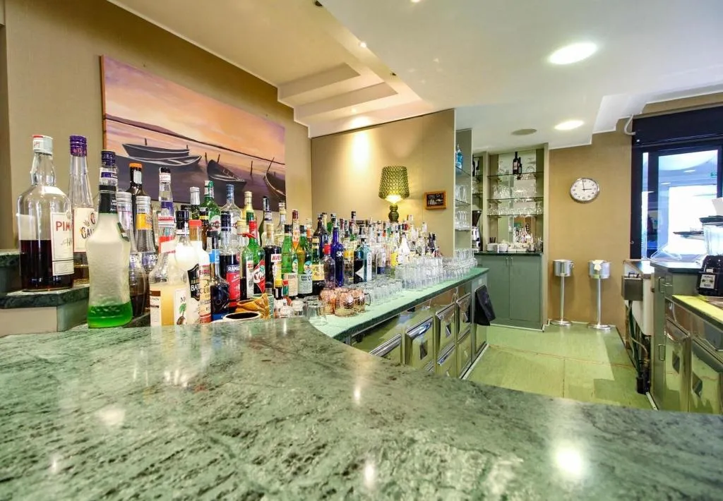 Bar, Grand Esplanada, Venice