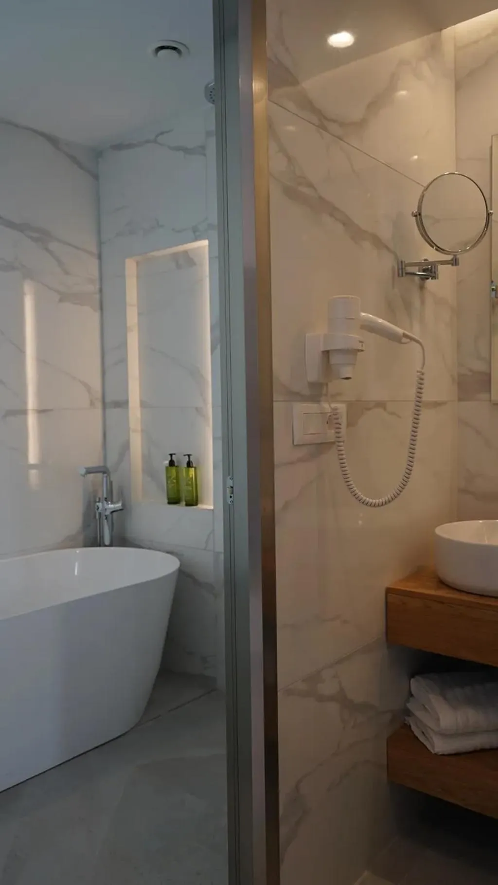 JUNIOR SUITE KING SIZE BED Room, Diana Palace Hotel Zakynthos, Zante