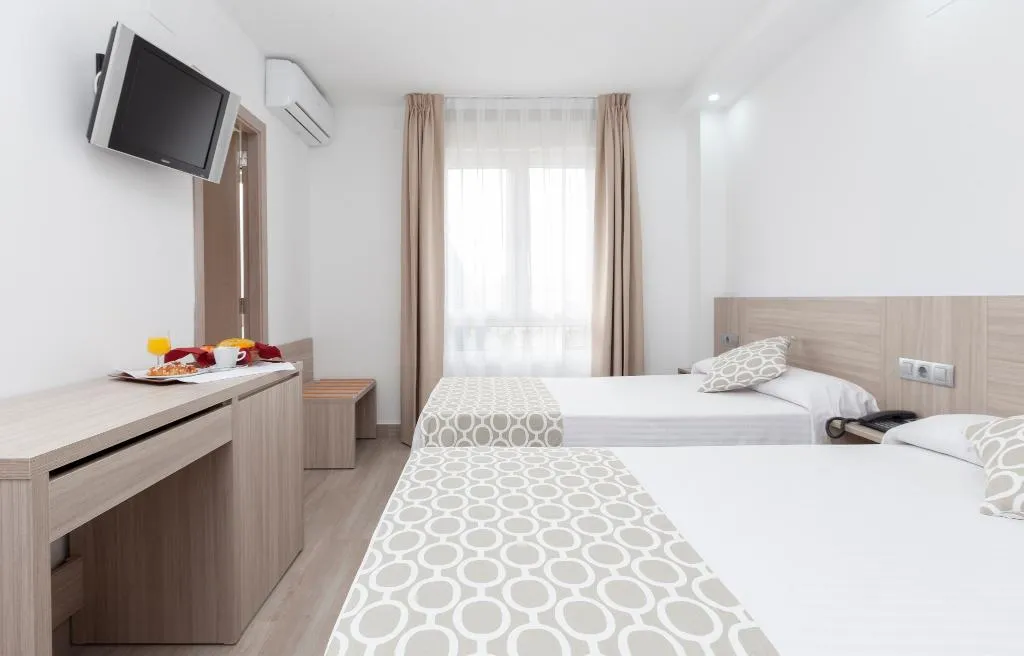 DOUBLE STANDARD Room, Olympia Ronda II, Valencia