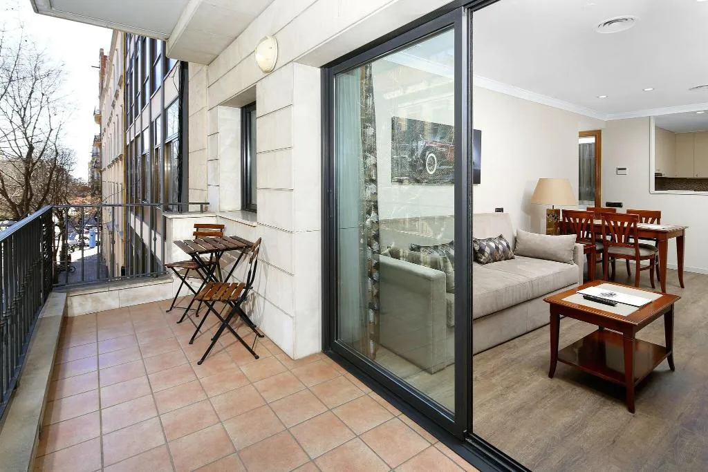 APARTMENT TWO DOUBLE BEDS Room, Hispanos 7 Suiza Apartament-Restaurant, Barcelona