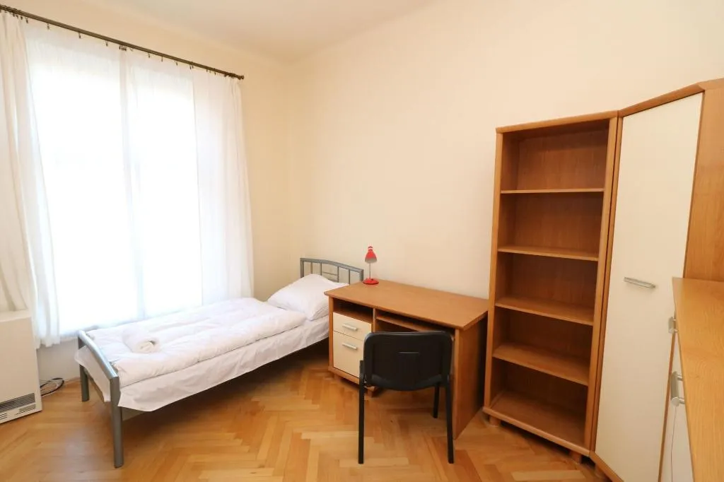 Room, Erasmus Student Apartments - Krakow Old Town, Krakow