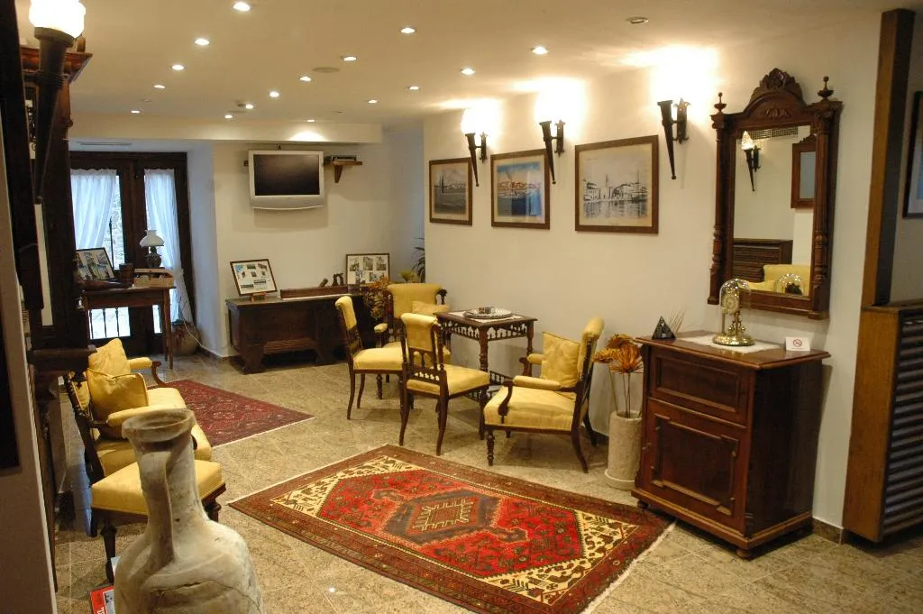 Lobby, Villetta Phasiana, Istria