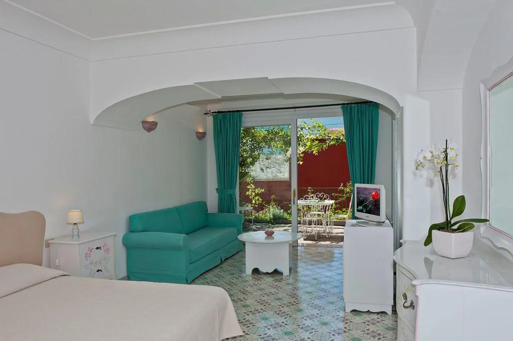 Room, Villa Rosa, Naples