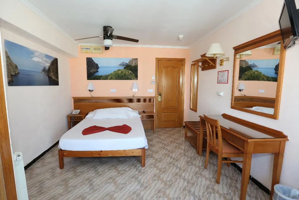 DOUBLE STANDARD Room, Manaus, Majorca