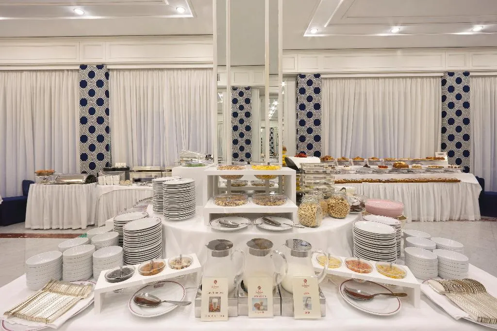 Restaurant, Continental, Naples