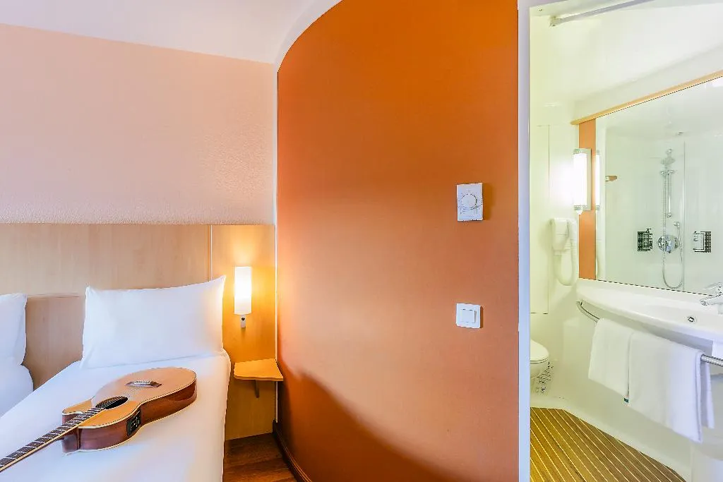 TWIN STANDARD Room, ibis Lisboa Sintra, Lisbon