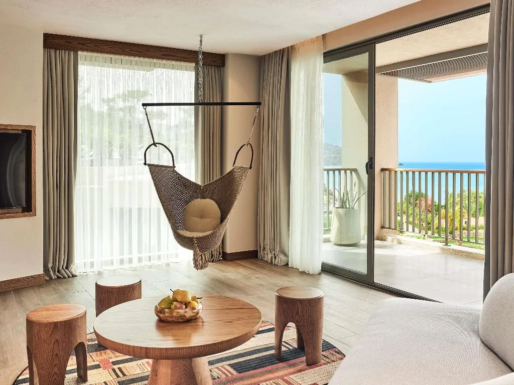 SUITE POOL VIEW KING BED Room, Hyde Bodrum ALL INCLUSIVE, Bodrum