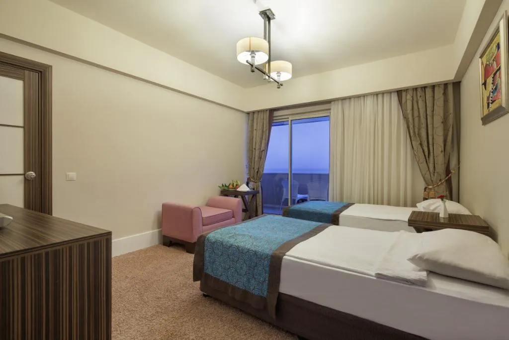 FAMILY ROOM SIDE SEA VIEW Room, Crystal Family Comfort Collection, Antalya
