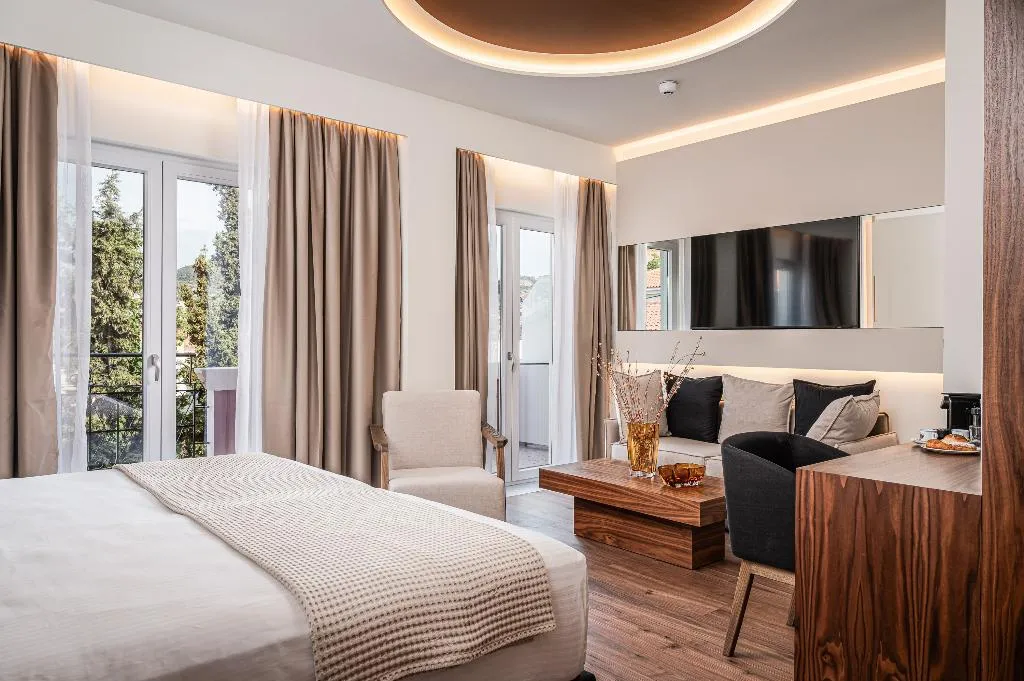 JUNIOR SUITE ONE BEDROOM ONE BATHROOM Room, Samos City Hotel, Samos