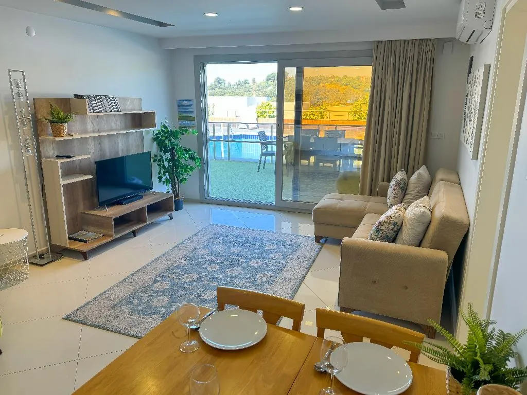 APARTMENT TWO BEDROOMS TWO BATHROOMS Room, Lavender Residence, Izmir