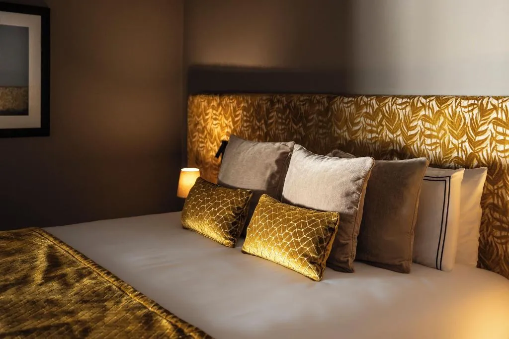 SUITE DELUXE KING BED Room, The Waterfront Hotel, Malta