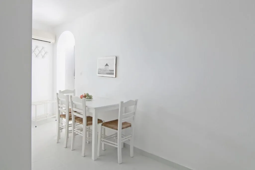 Room, Kritikakis Village Apartments, Santorini