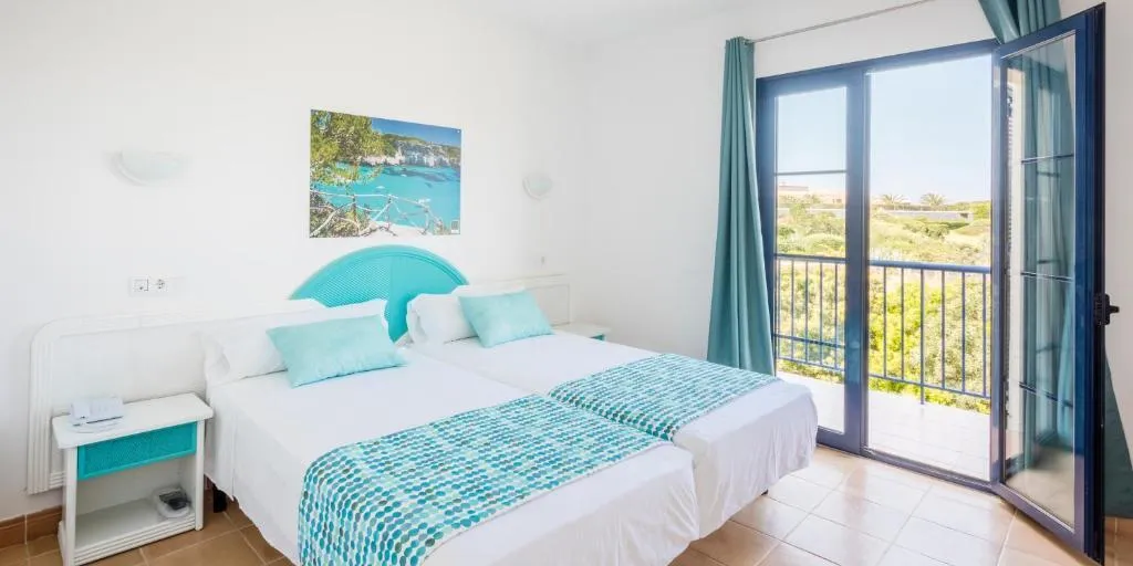 APARTMENT TWO BEDROOMS Room, Bimbolla Apartaments, Menorca