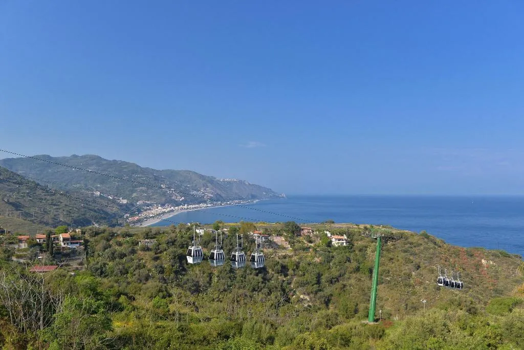 General view, La Pensione Svizzera, Taormina