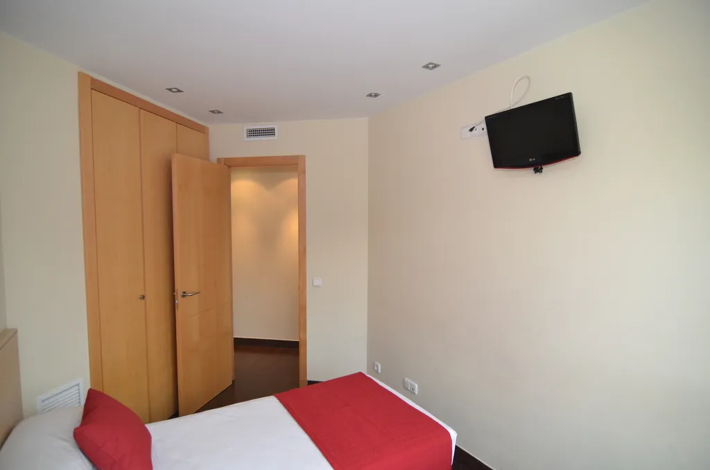 APARTMENT TWO BEDROOMS Room, Valencia Rental, Valencia